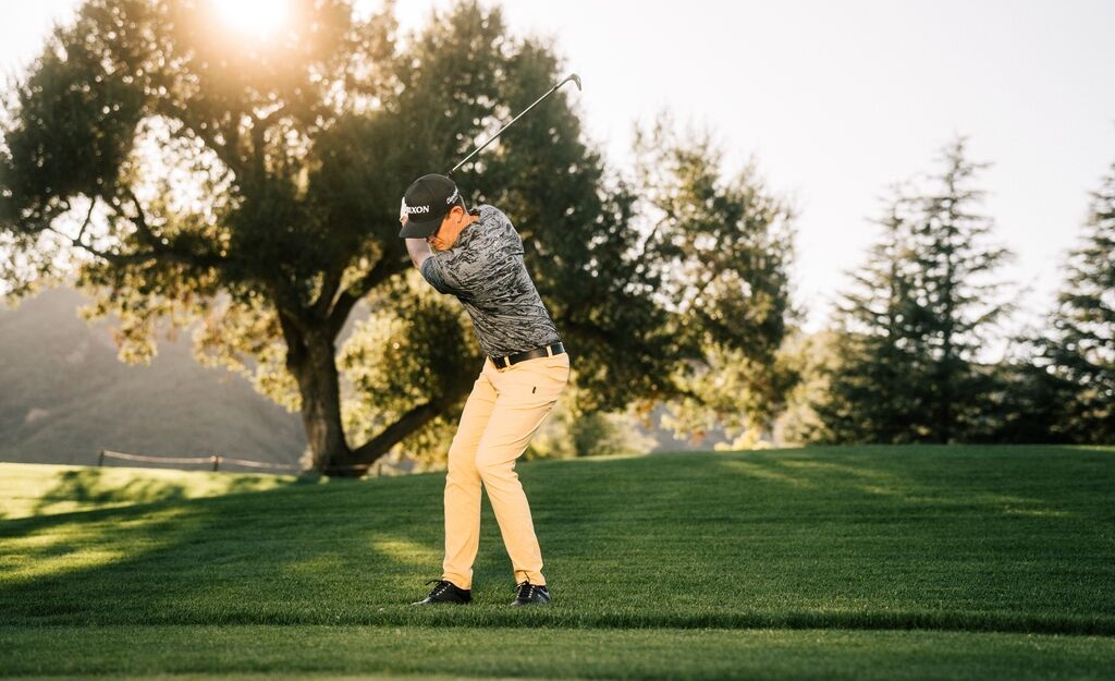 Dramatic bunker shot with Cleveland wedge
